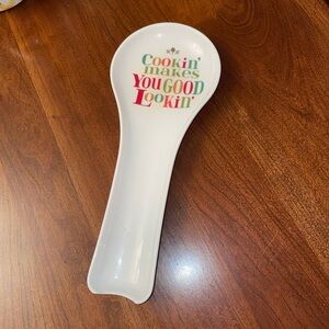 Sleek White Spoon holder dishwasher safe by Paula Dean